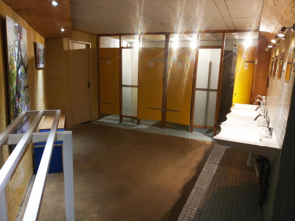 La Maison Rouge - Backpacker Hostel Σαιντ-Ετιέν Εξωτερικό φωτογραφία
